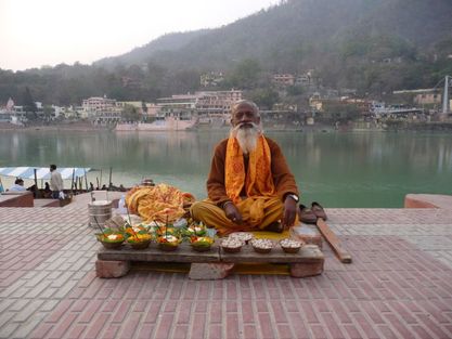 Йога и медитация в Индии : тур с экскурсиями  в Ришикеше у подножья священных Гималаев,Дели + Ришикеш (отель + ашрам  или отель): Индия