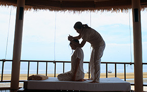 Аюрведа, йога ретрит в Тайланде: отель Aleenta Hua Hin Resort & Spa in Pranburi, Хуа-Хин