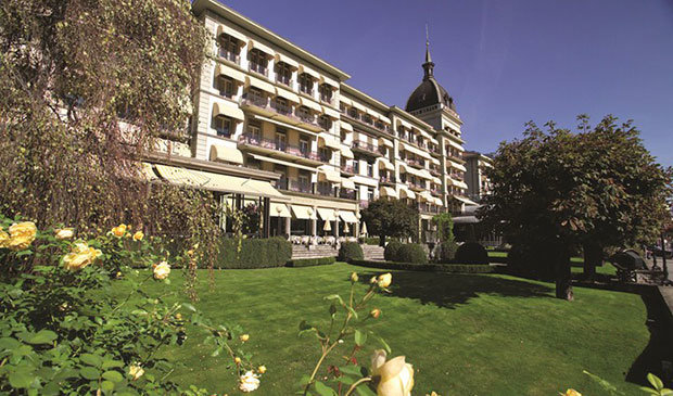Отель Victoria-Jungfrau Grand Hotel & Spa 5* de Luxe, пятиэтажное здание которого было построенное в классическом стиле в 1865 году, сохранил очарование той эпохи, когда отдых на курортах или поездка на источники становились популярными среди представителей высшего света и аристократии.